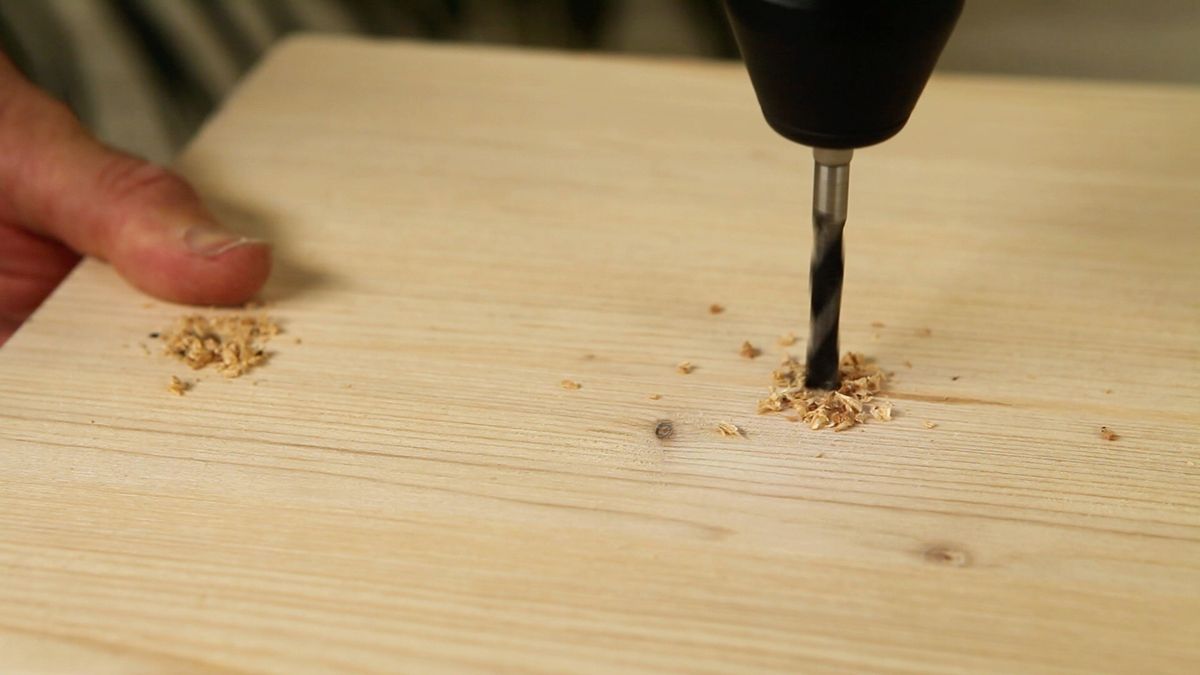 Hacer un banco con dos sillas paso 6