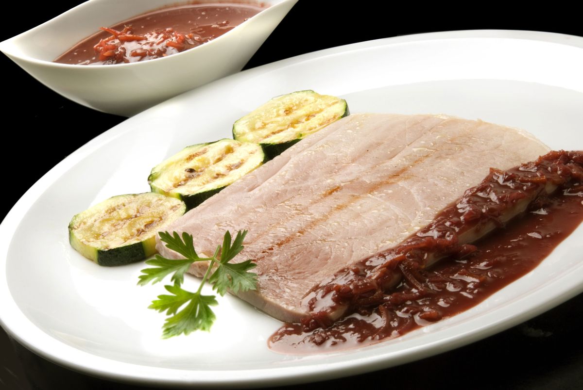 Jamón cocido con salsa Cumberland