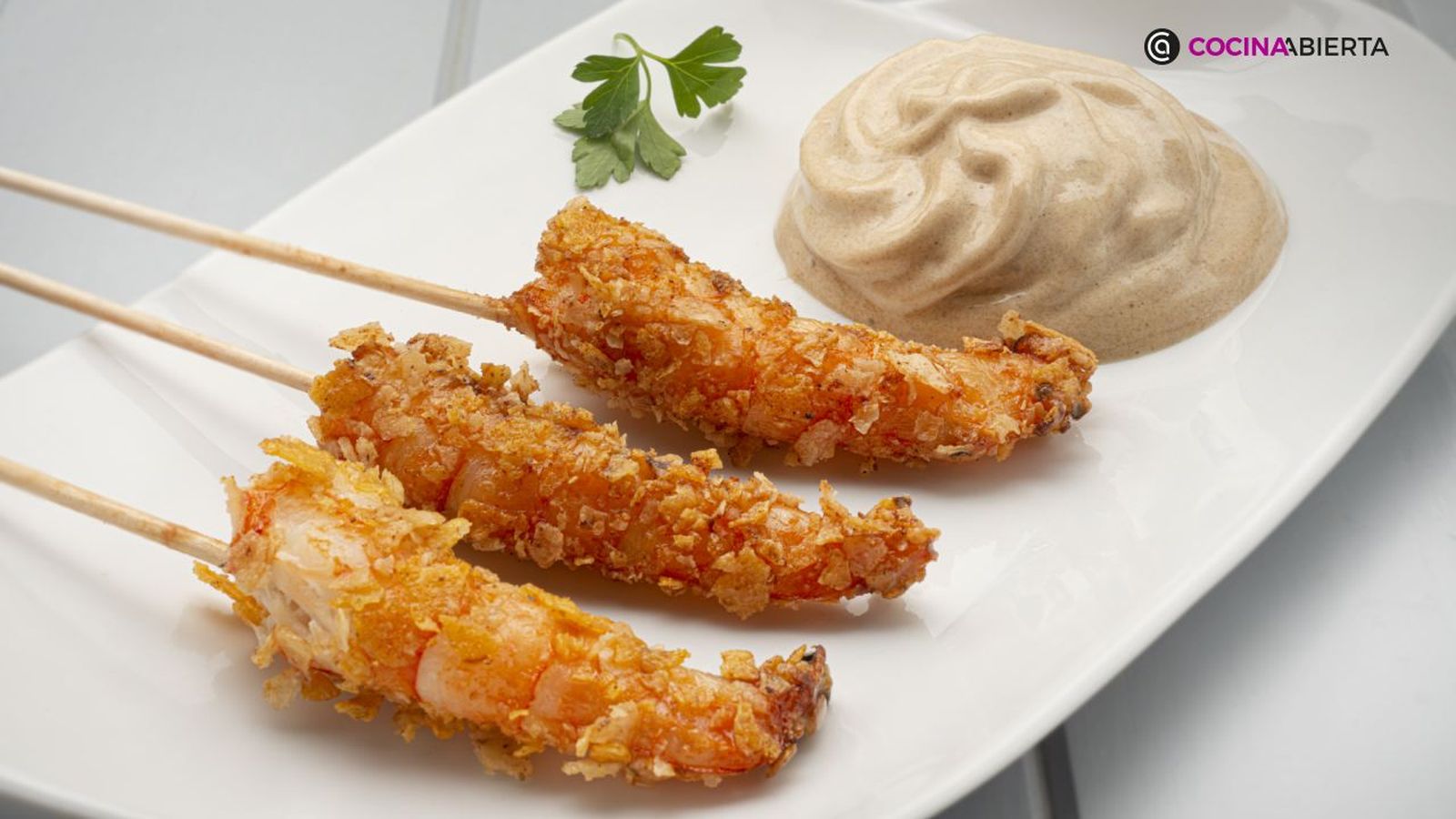 Joseba Arguiñano propone unos langostinos crujientes con mahonesa de ajo negro y mostaza