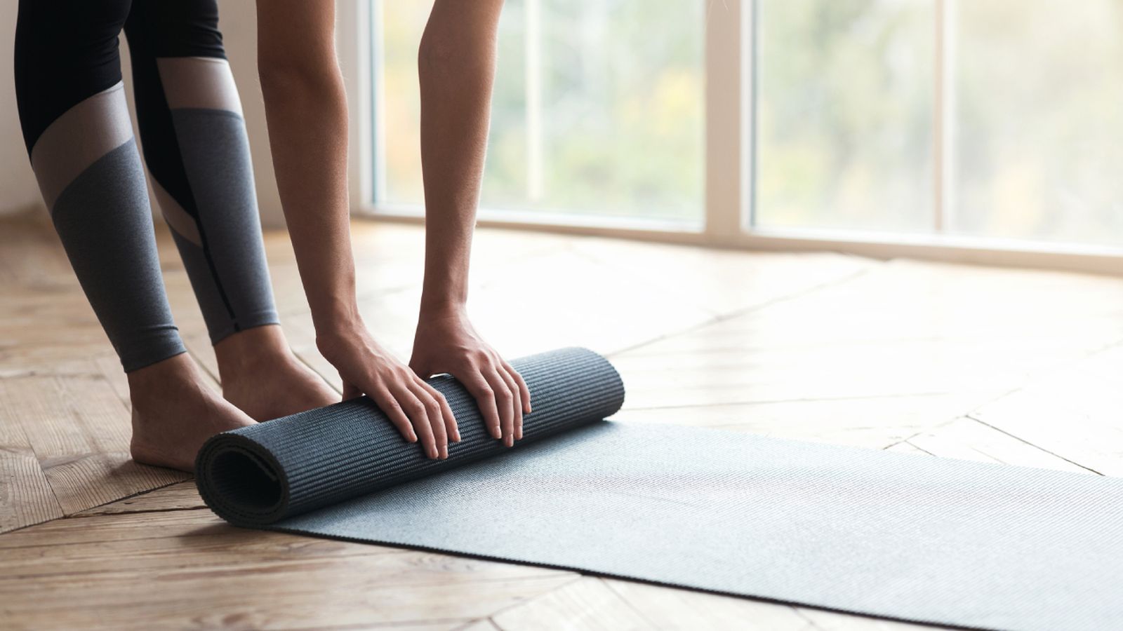 las mejores esterillas de yoga por menos de 30 euros segun la OCU portada