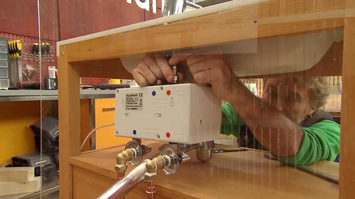 Mecanismo de ahorro de agua paso 6