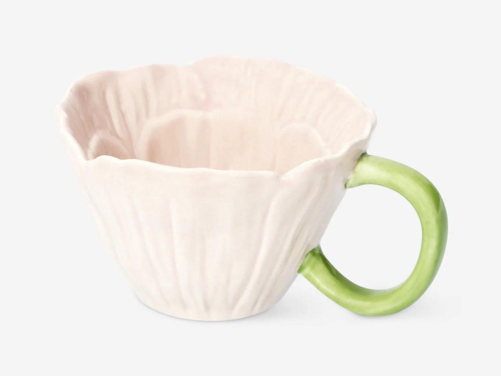 Taza con forma de flor rosa.