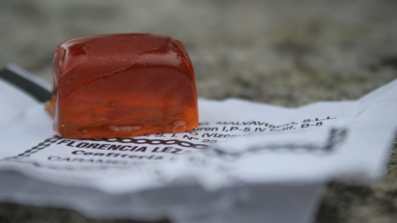 Además de endulzar el paladar, este caramelo tradicional protege la garganta