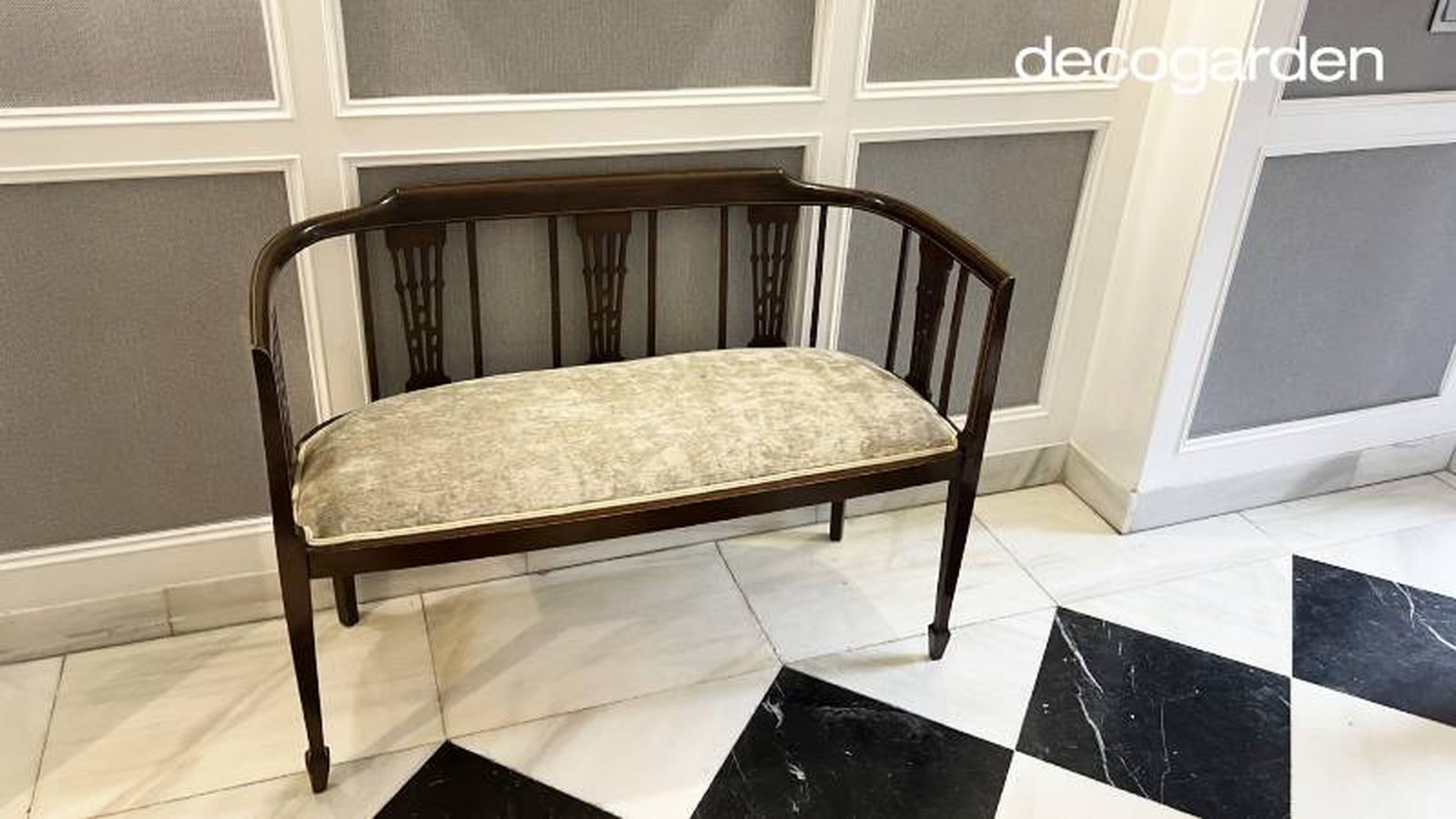 Banco vintage para decorar.