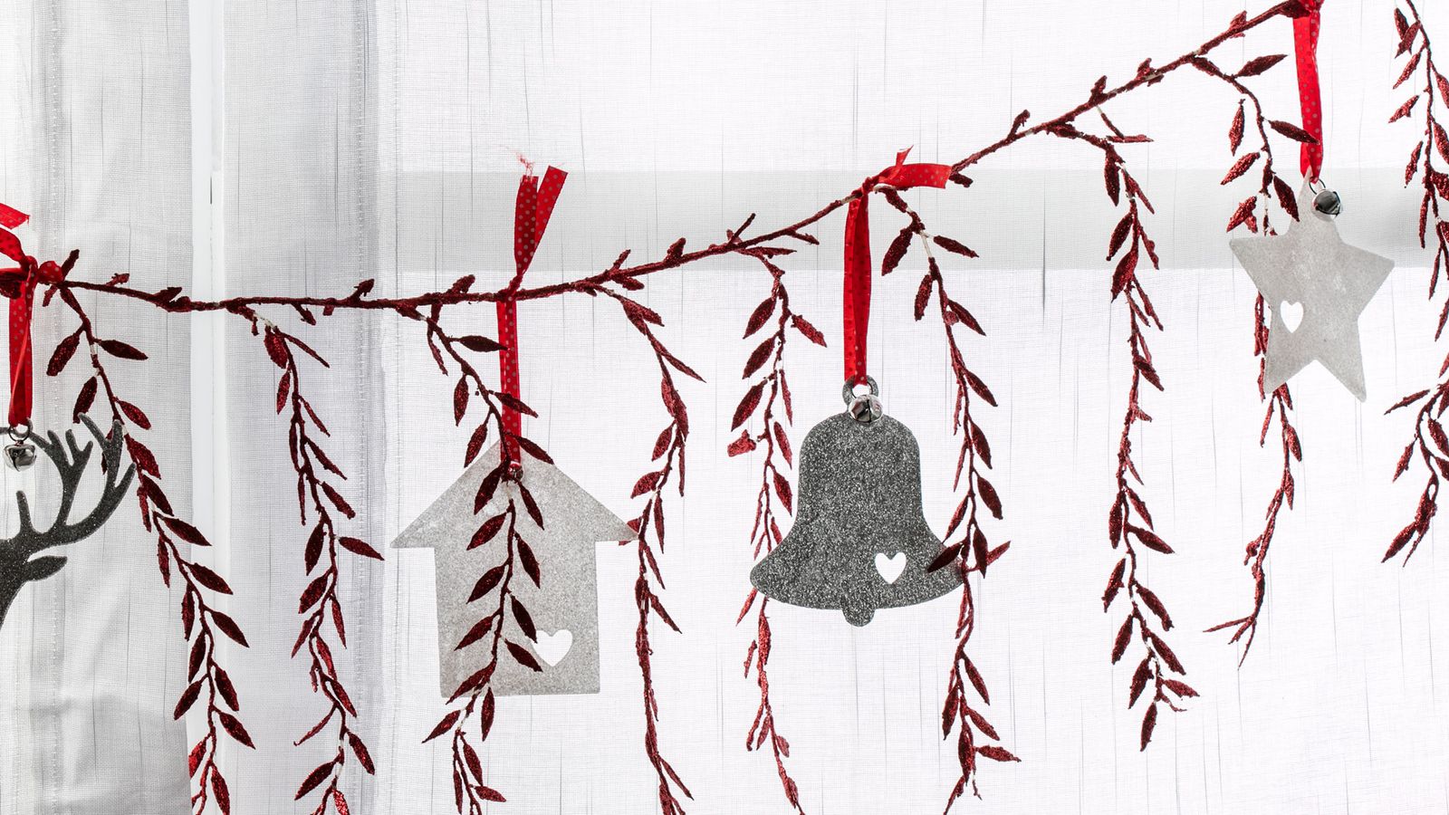 decorar ventanas guirnaladas blanco rojo xl