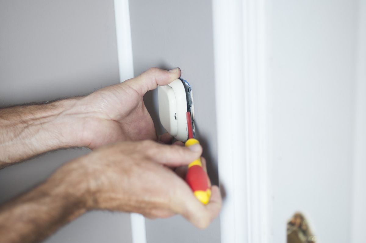 Bricomania 716 Interruptor con pulsador portatil p1