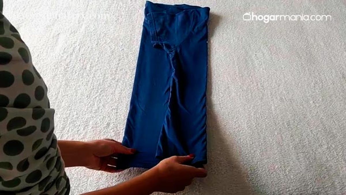 como doblar las camisetas metodo konmari paso dos