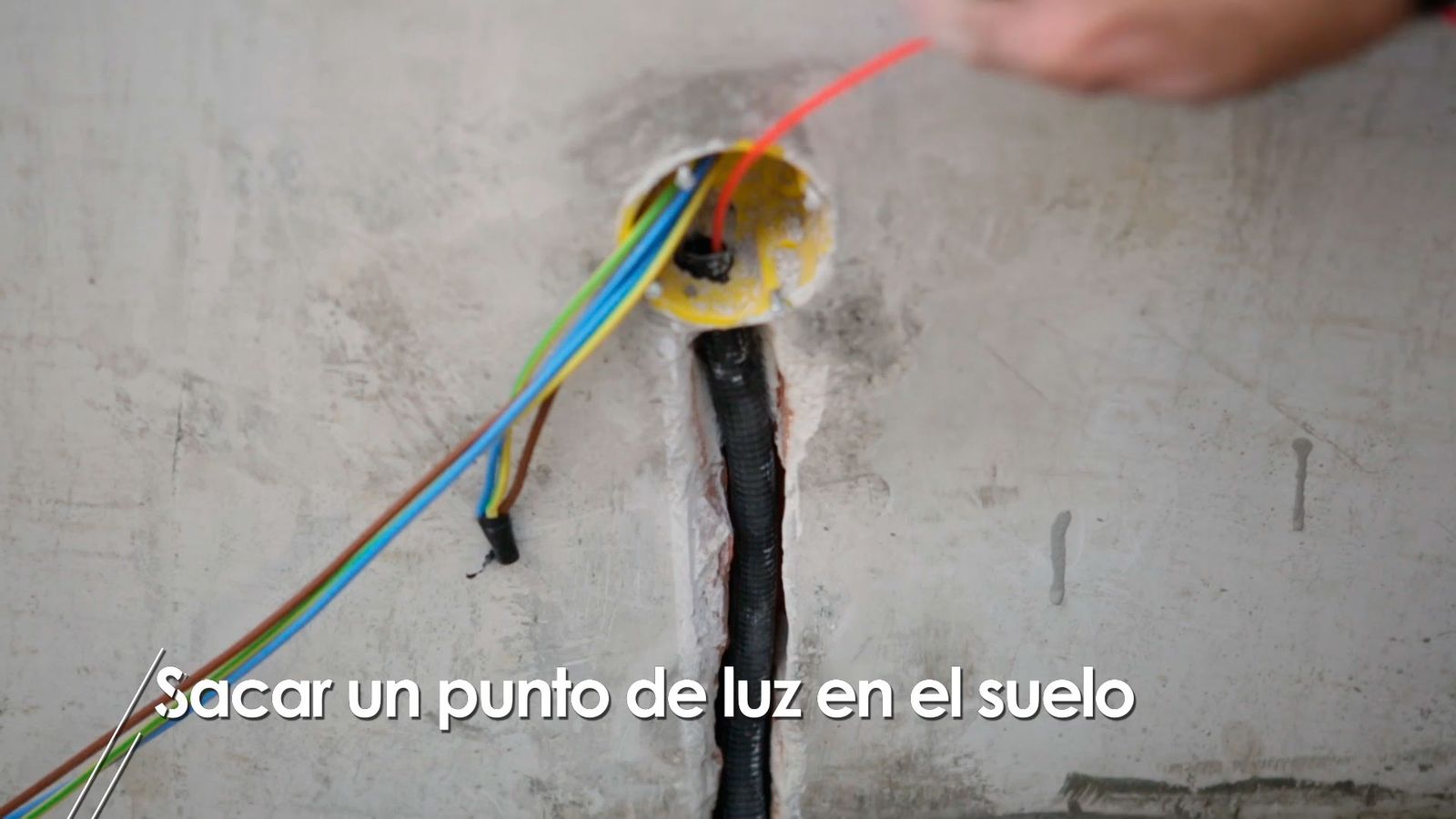Cómo sacar un punto de luz en el suelo paso 6