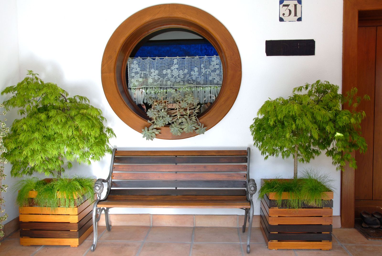 Restaurar banco y hacer cubrejardineras