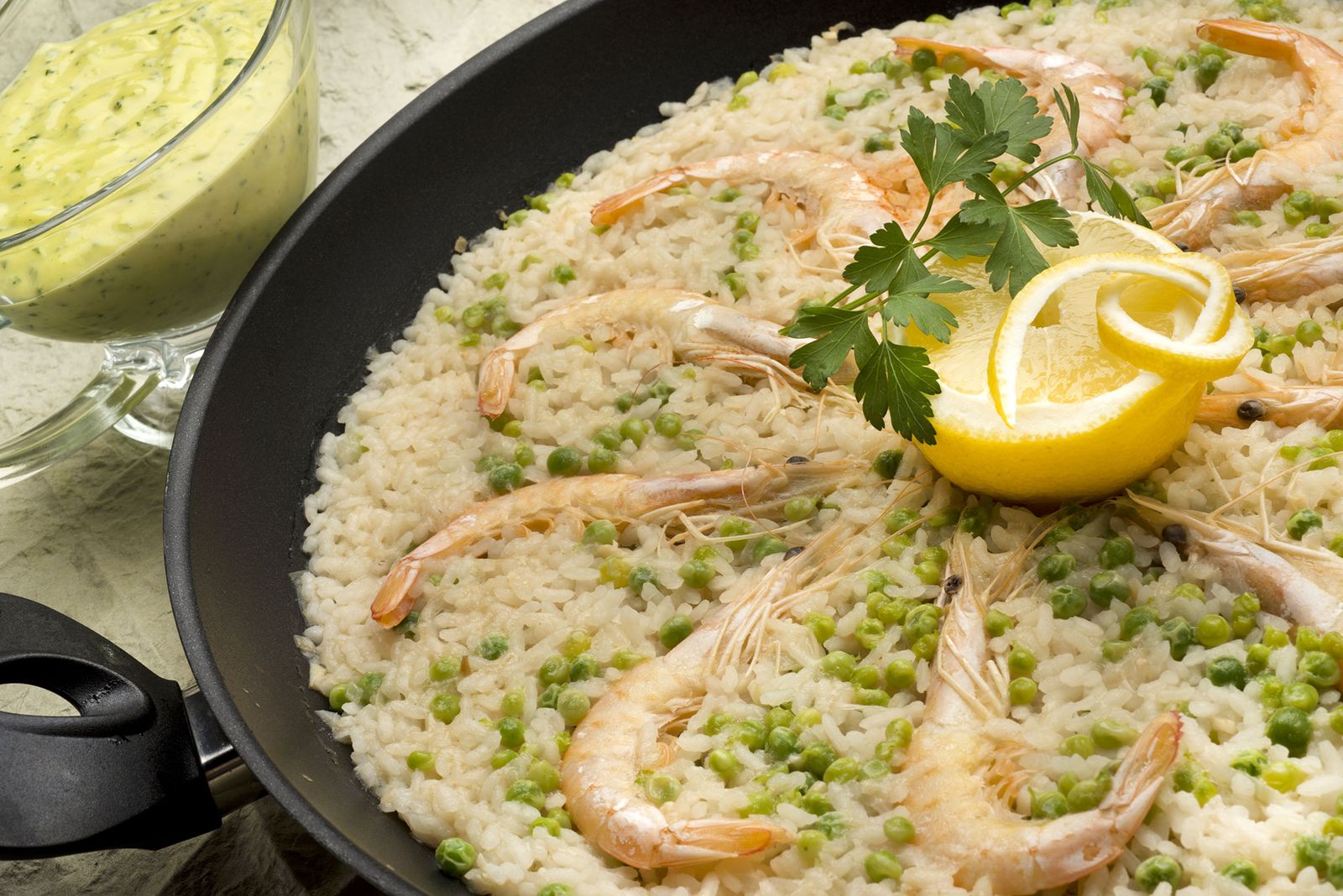 5767 1 Arroz con langostinos y alioli de perejil (1151) xl