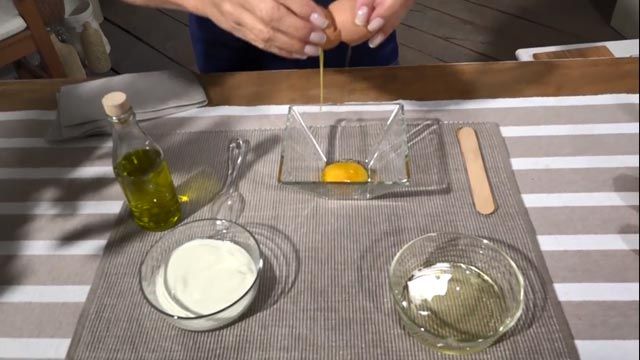 mascarillas caseras de huevo para el rostro yema para la piel seca y clara para la piel grasa yema