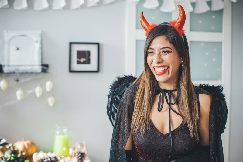 Unos sencillos complementos pueden transformar tu look en un disfraz fácilmente reconocible