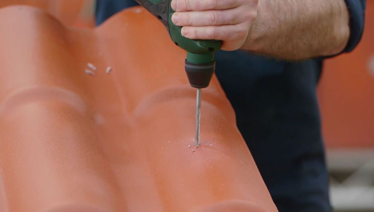 Brico 949 Tejadillo para puerta de entrada  paso 7