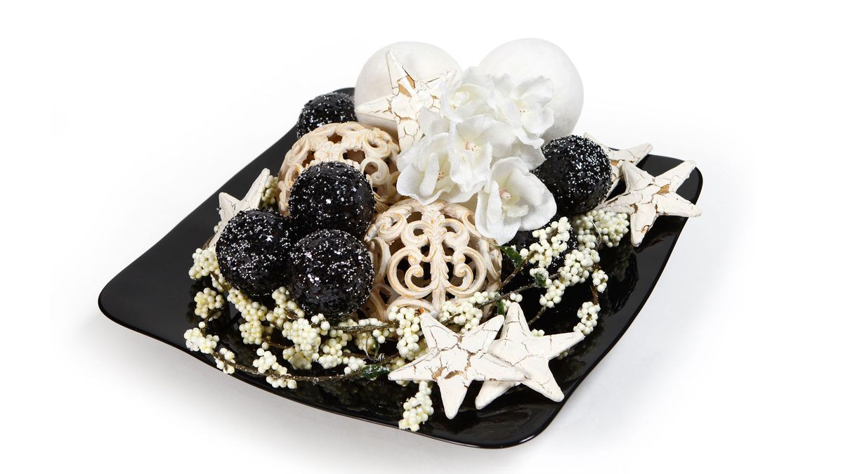 Decoración navideña en color negro 8