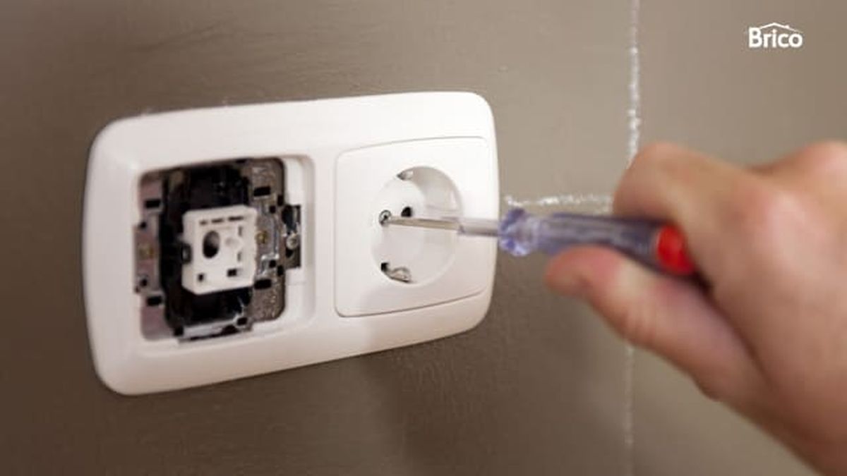 brico 0577 colgar tv pared sin que se vean los cables paso2