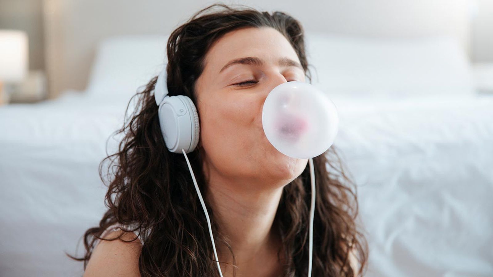 trucos para quitar un chicle del pelo