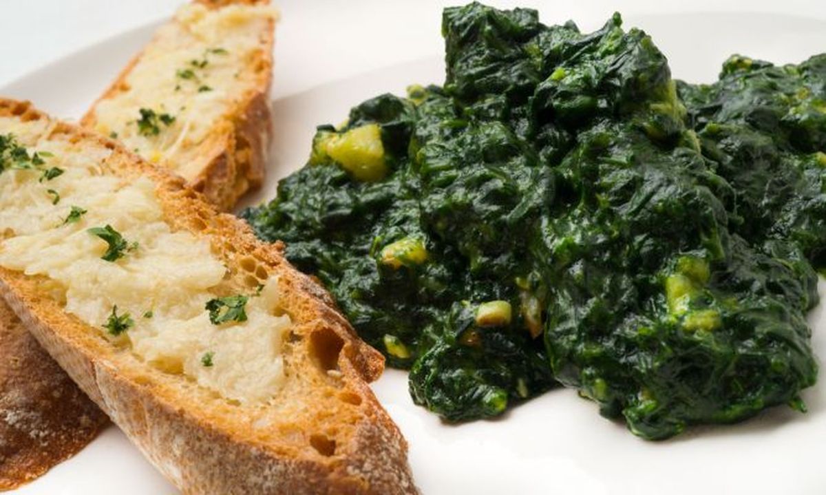 486 tosta con revuelto de espinacas y gambas 5101 xl 668x400x80xX[1]