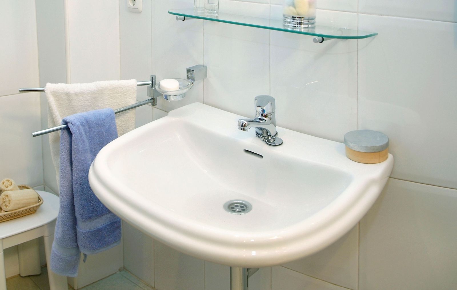 492 (2) Eliminar obstruccion en sifon de lavabo xl