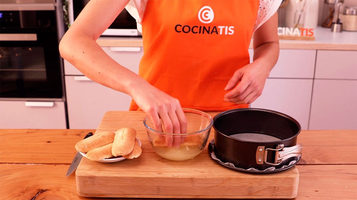 Receta de tarta fría de piña (sin horno)   paso 4