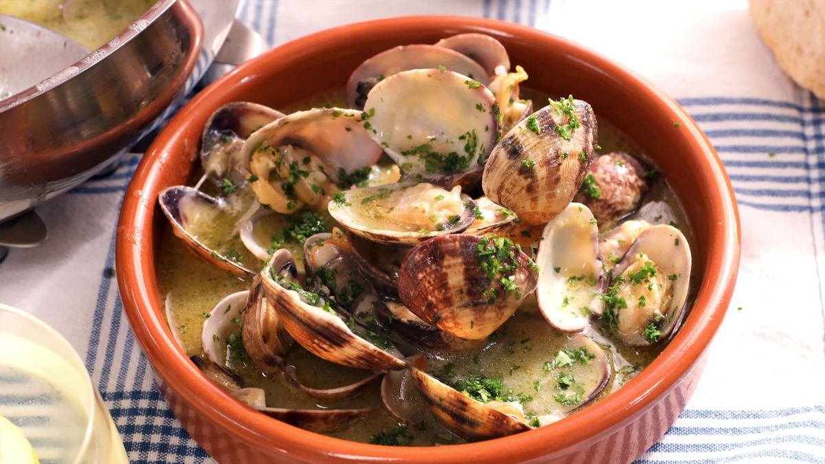 almejas en salsa verde  paso 4