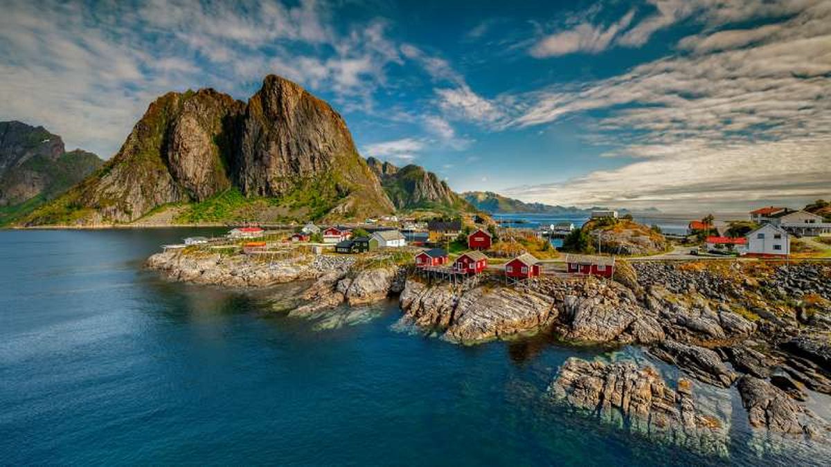 Hammoy, pueblo pesquero en las islas Lofoten en Noruega