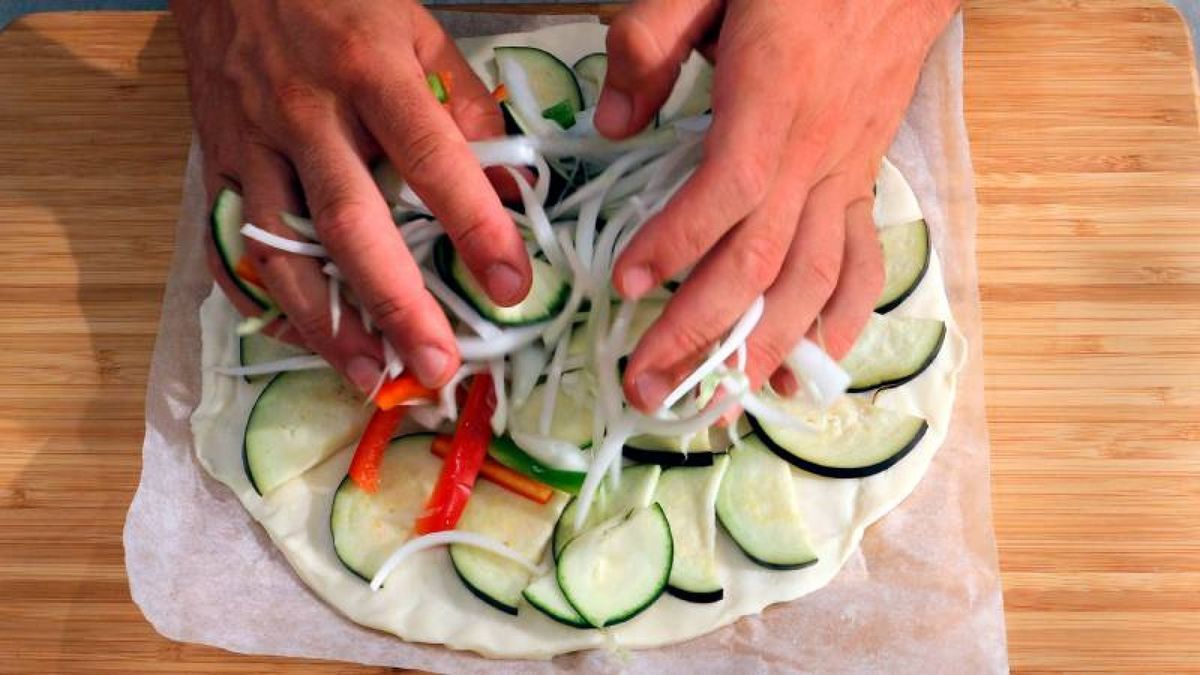 Coca de verduras   Paso 3