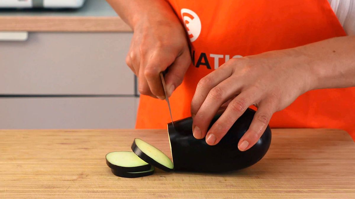 Receta de milhojas de bacalao gratinado con verduras  paso 3