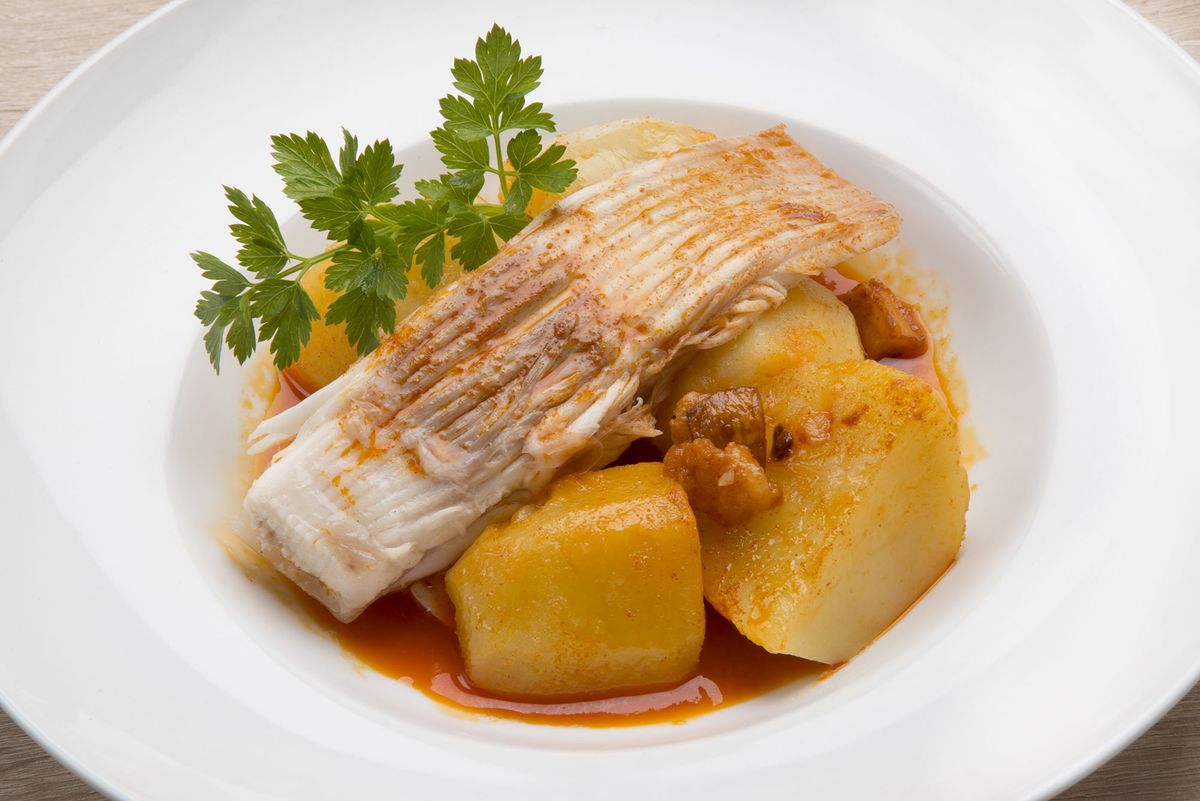 5739 2 Caldeirada de raya (1124) xl