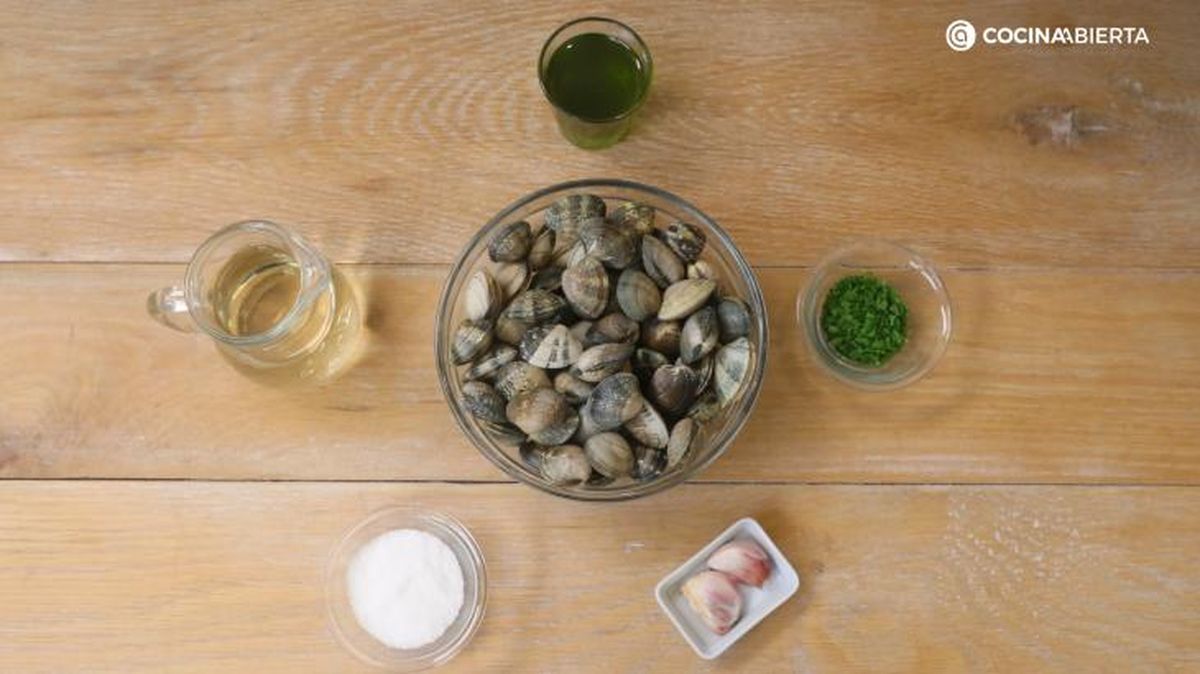 almejas al vino blanco ingredientes