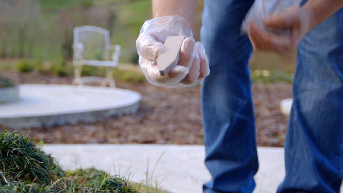 brico 0901 3 abonar arboles arbustos invierno paso 2