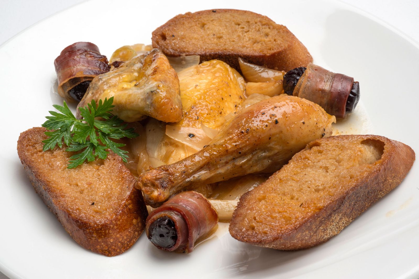 5625 1 Pollo al txakoli con pan al ajo (1010) xl