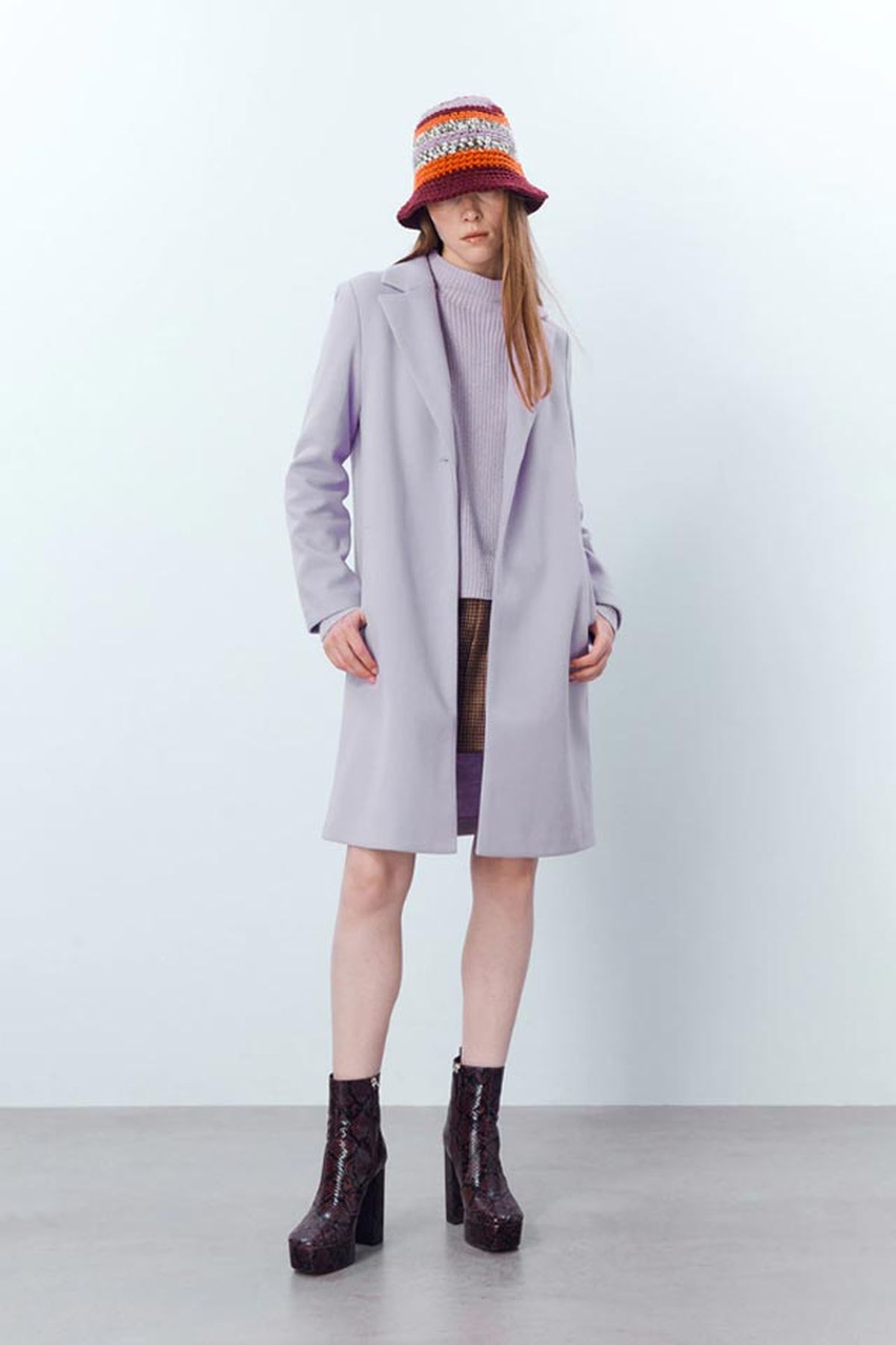 4 abrigos de sfera por menos de 70 euros entre los que no sabras cual elegir basico