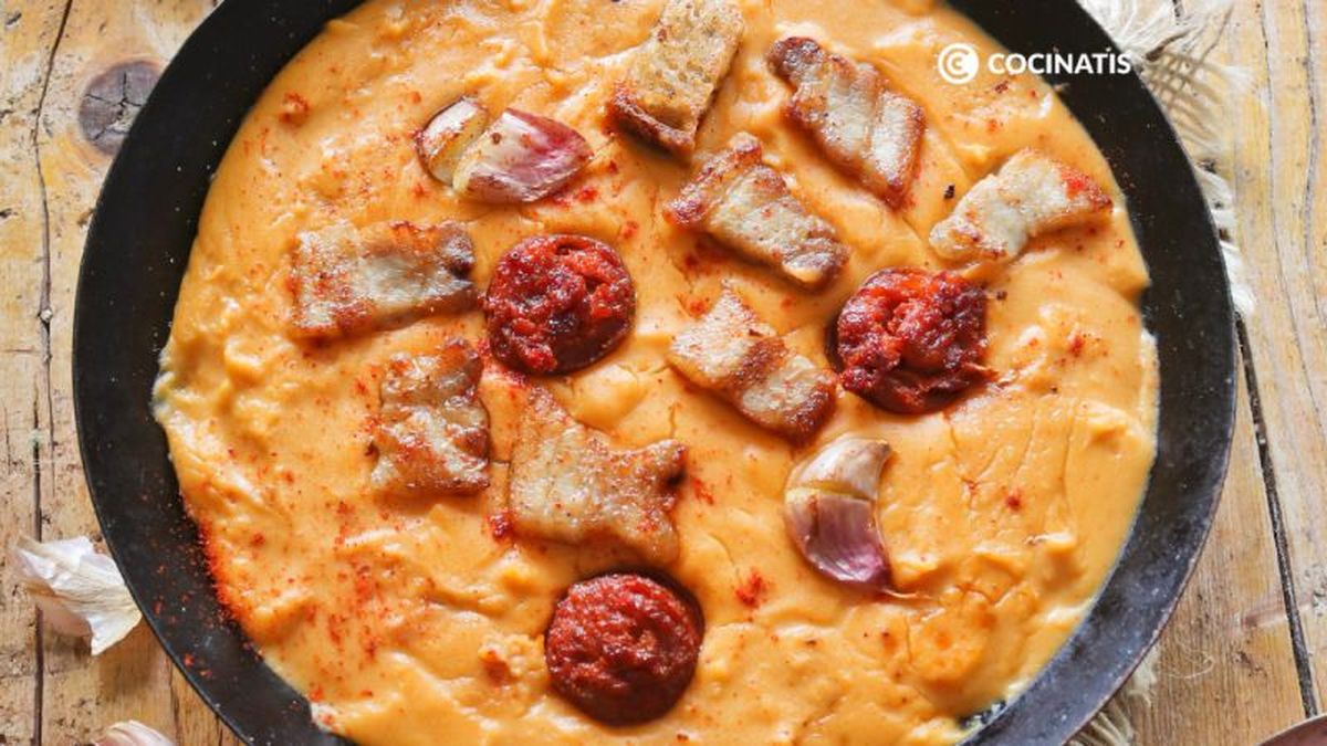 Gachas manchegas con chorizo y panceta