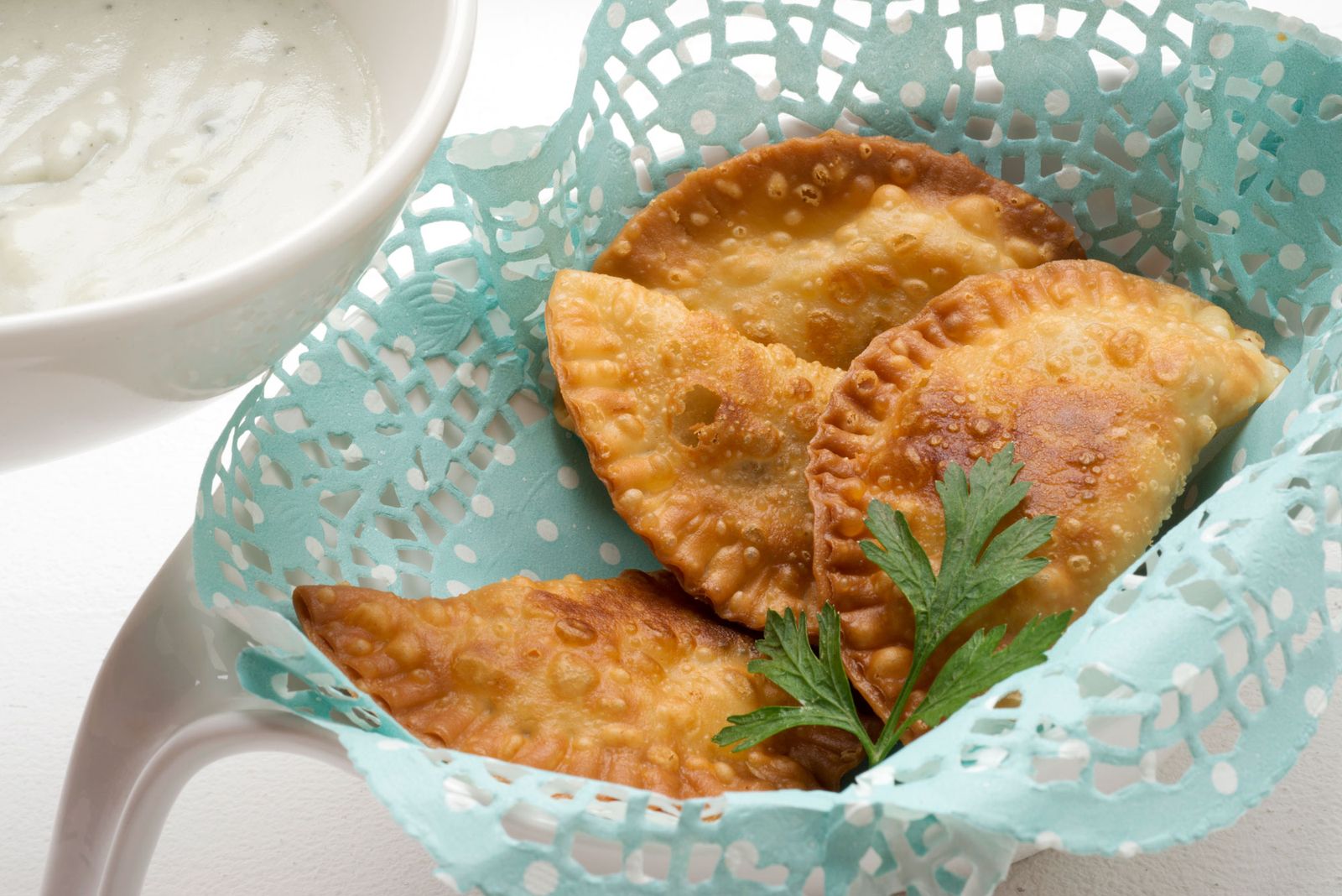 5640 1 Empanadillas de la huerta con salsa de queso (1025) xl