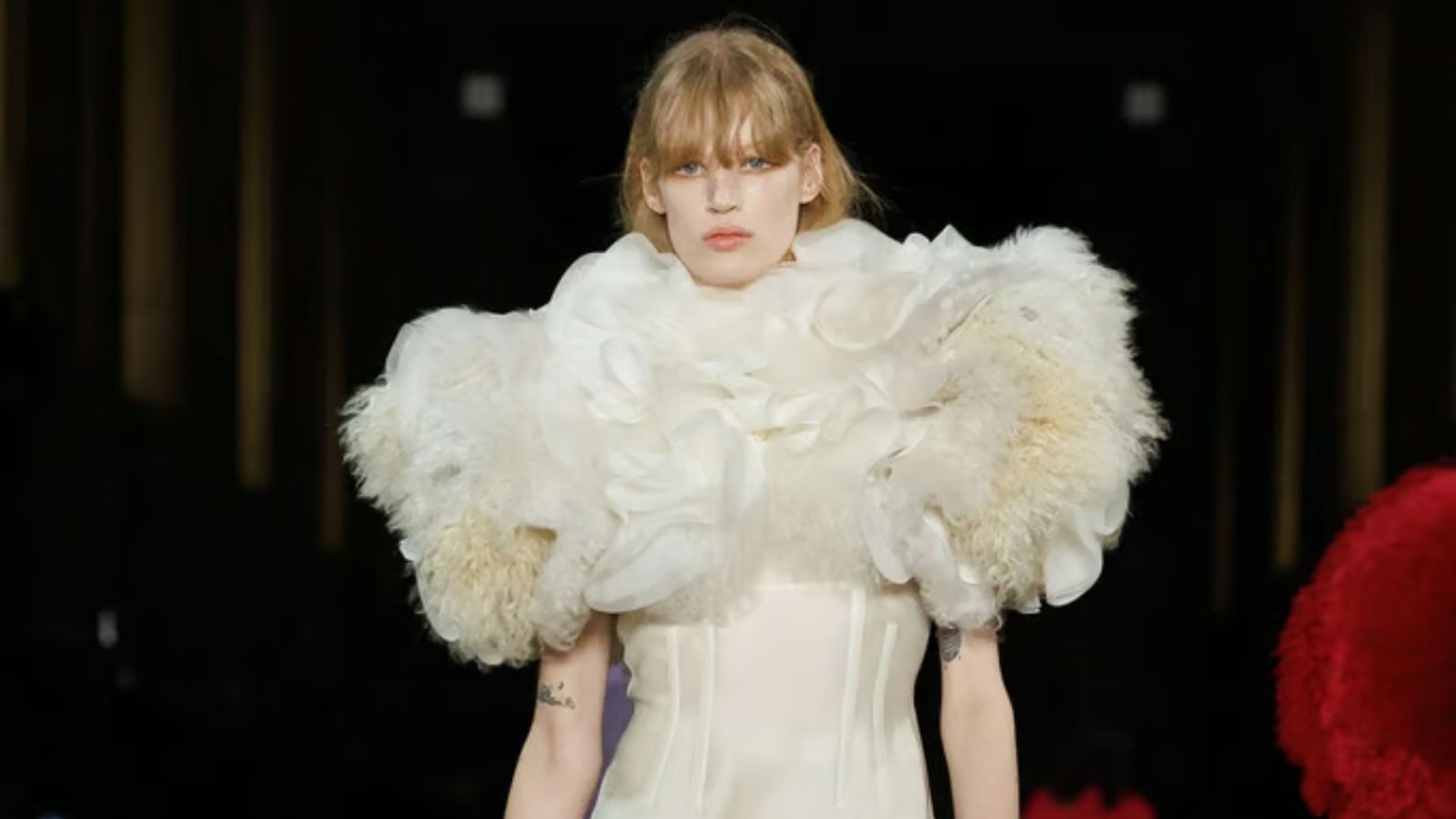 Desfile de Alexander McQueen en la Semana de la Moda de París