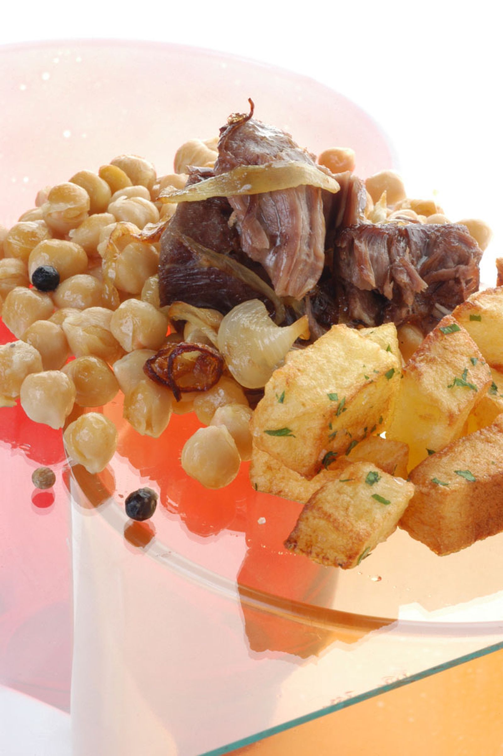 Garbanzos fritos con ropa vieja