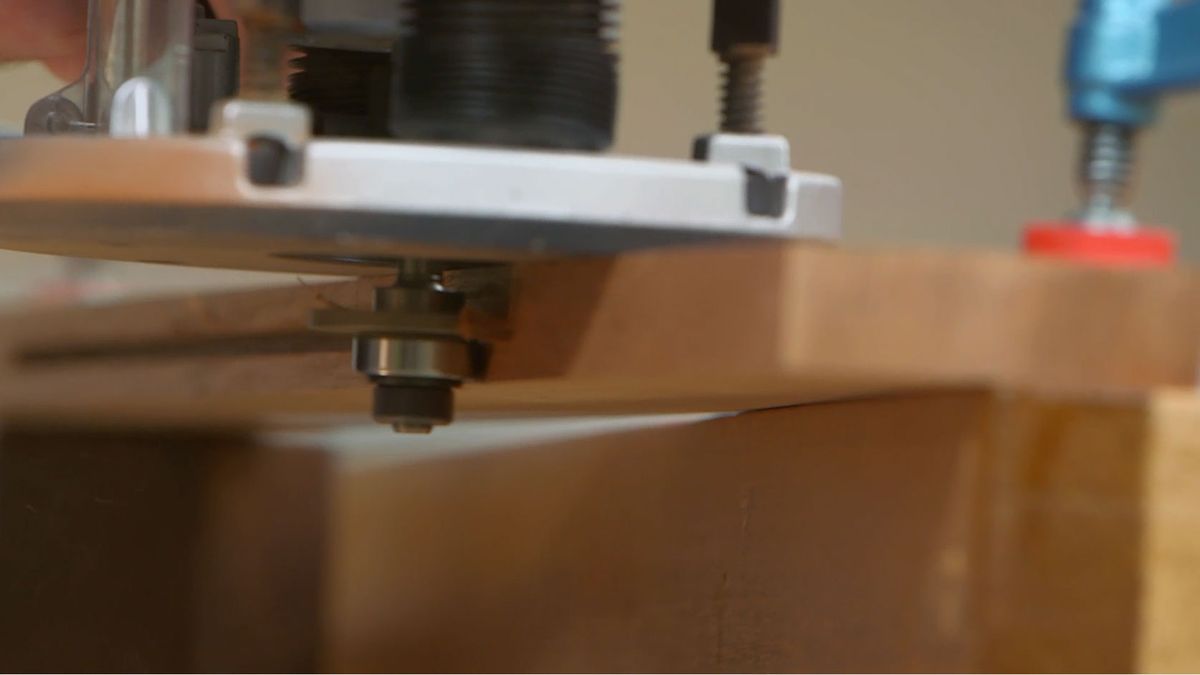 Cómo hacer un soporte de madera para la guitarra paso 1