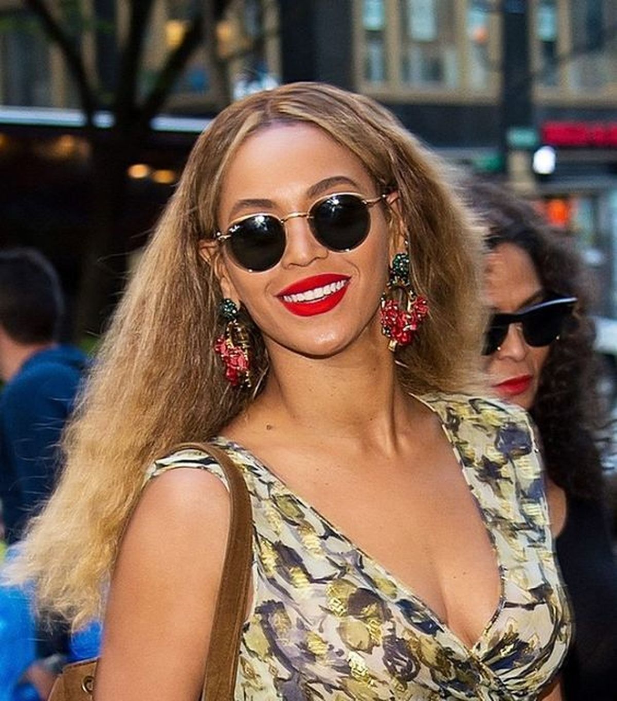 Beyoncé con gafas de sol de Ray-Ban
