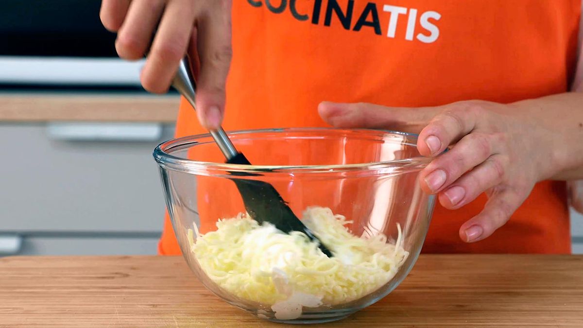 Bombones salados de queso y pistachos  paso 2