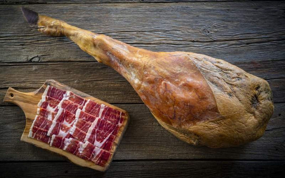 El color del precinto, el peso, la pezuña y la grasa son algunos de los aspectos en los que te tienes que fijar