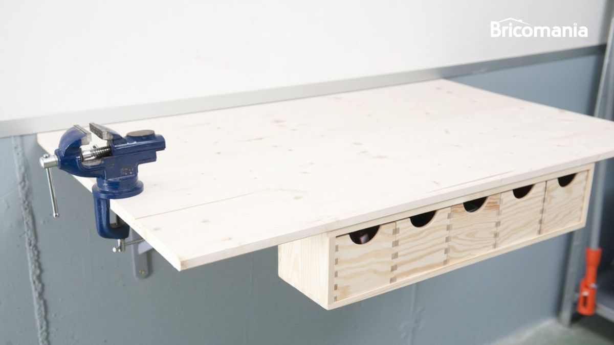 Mesa de trabajo suspendida