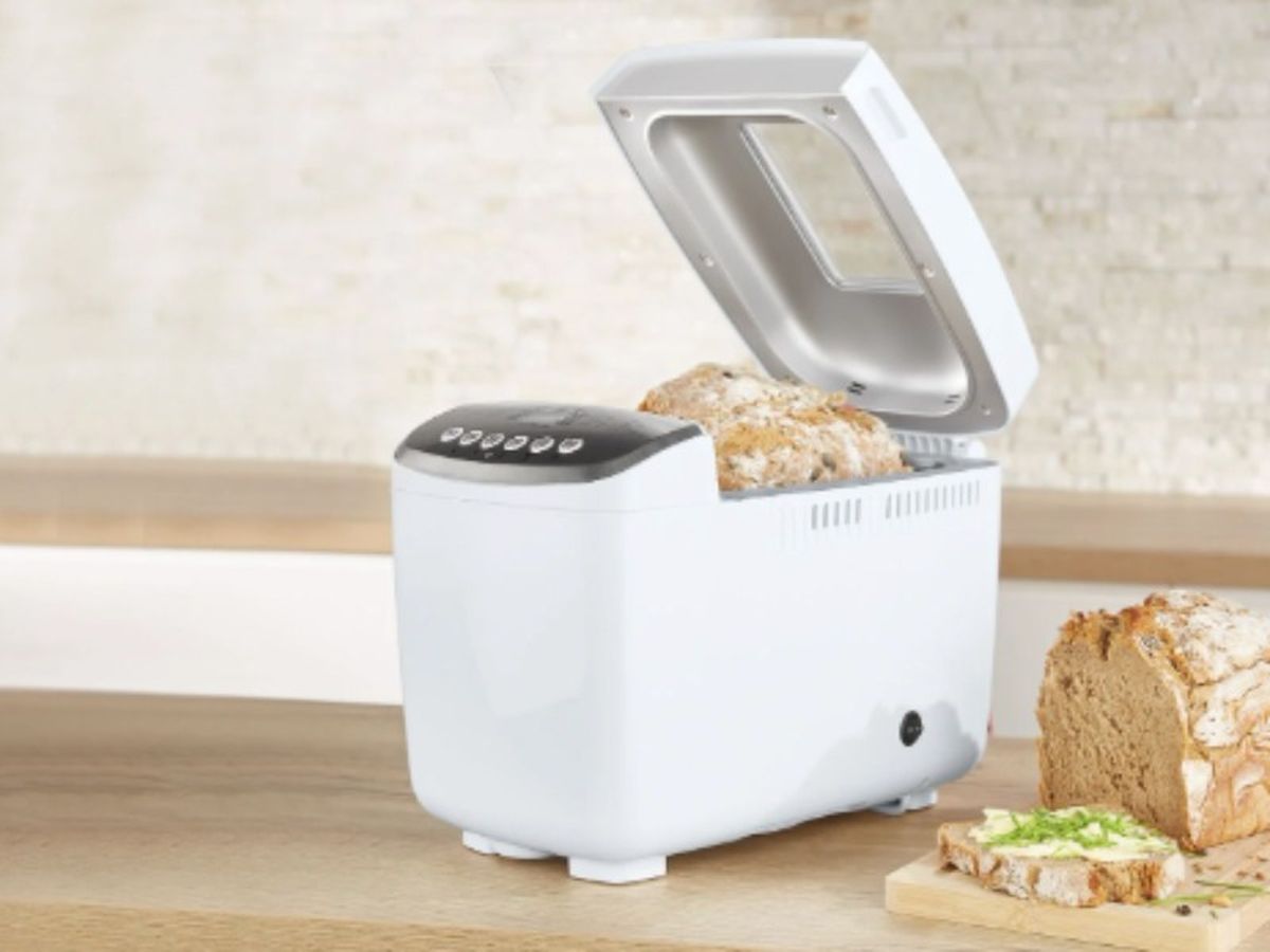 Si le encanta hacer pan, hazle la vida más fácil con esta panificadora