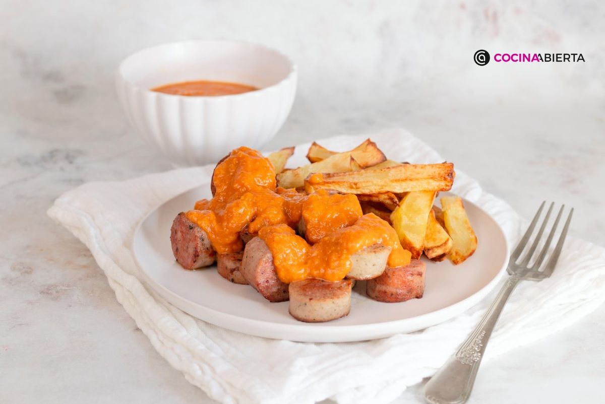 Salchicha con curry, la receta del 'street food' berlinés