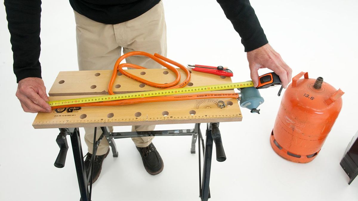 brico 0624 1 mantenimiento estufa catalitica paso 2