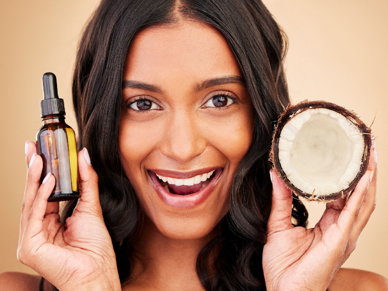 Conoce los beneficios del aceite de coco para tu cabello