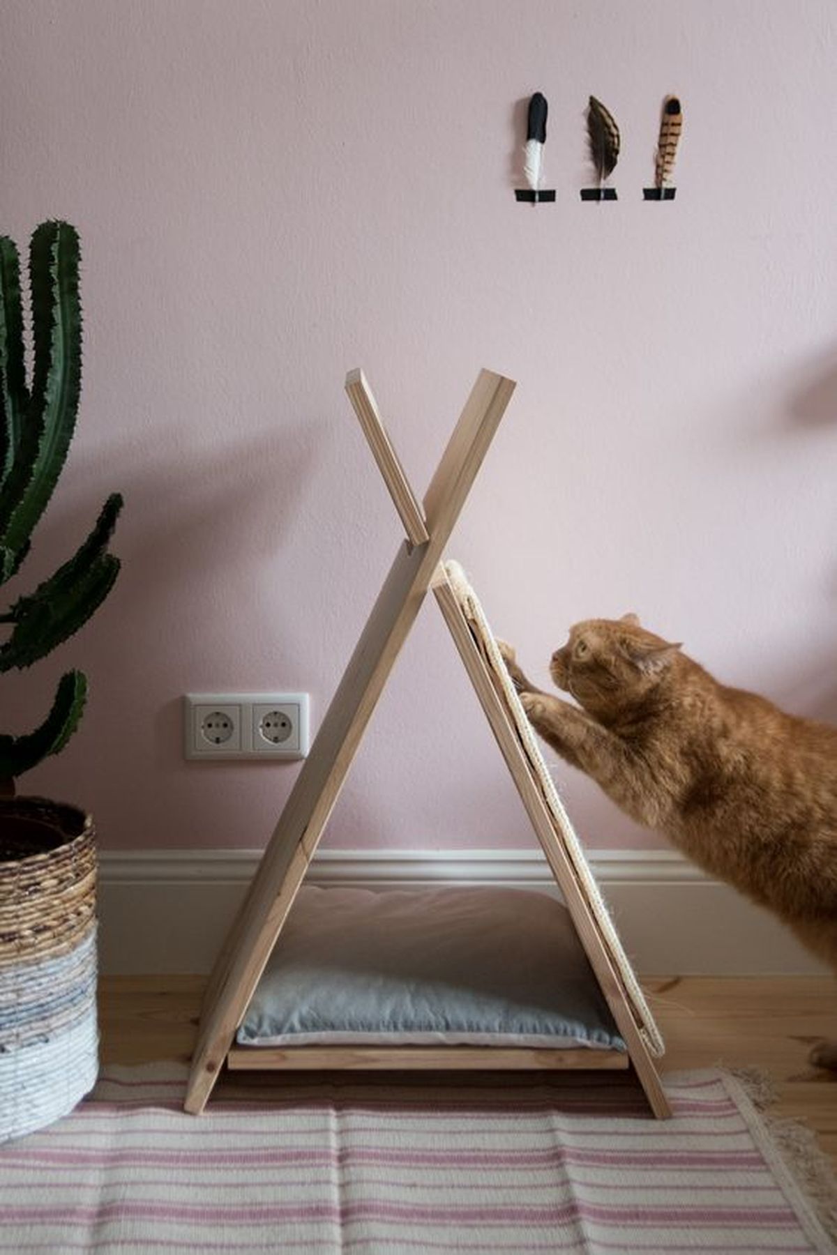 tipi para gatos rascador