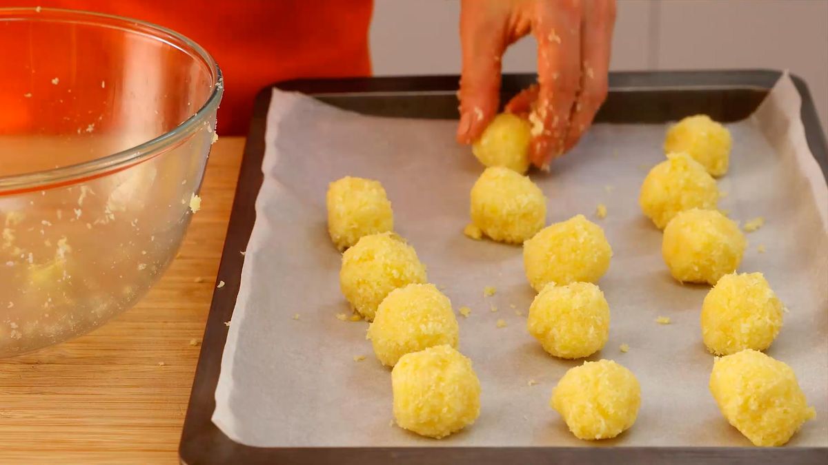 Receta de coquitos, cocadas o sultanas de coco   paso 4