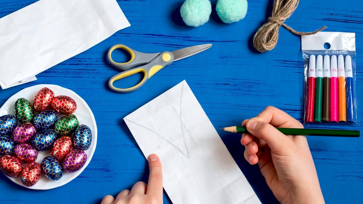 ideas creativas envolver regalos originales conejo paso 1