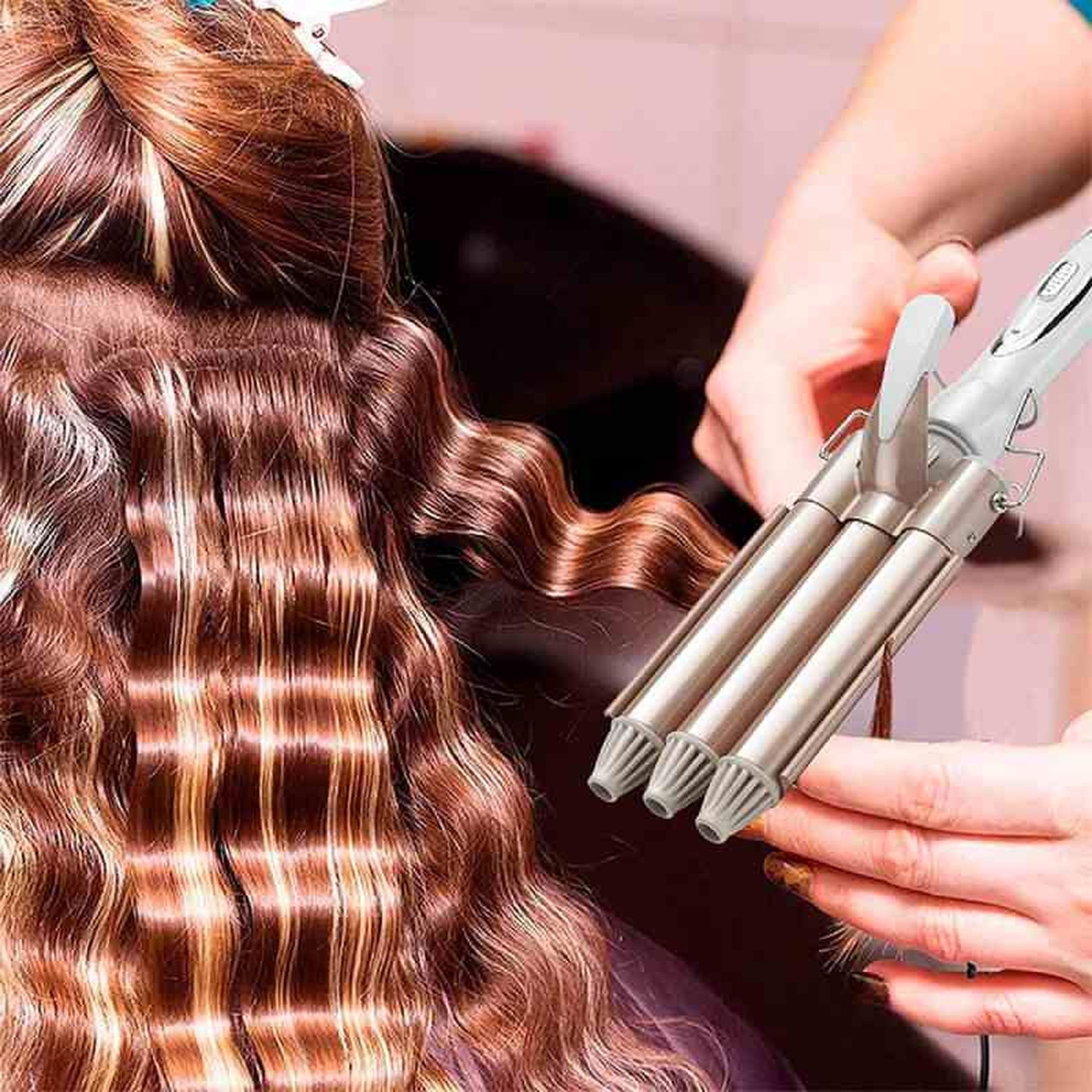 Ondas al agua con rizados de tres tubos o barriles