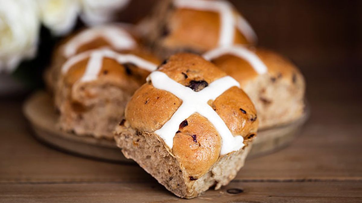 cocina recetas pascua bollos ingleses de cruz hot cross buns resultado